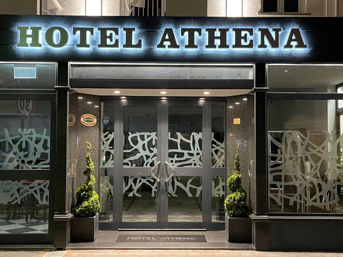 Hotel Athena Lignano Sabbiadoro Bagian luar foto