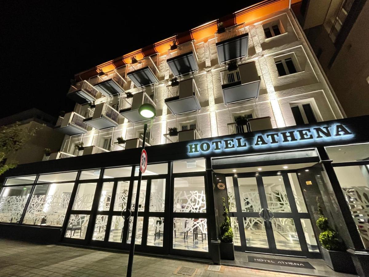 Hotel Athena Lignano Sabbiadoro Bagian luar foto